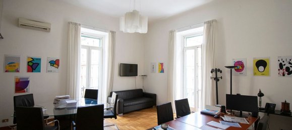 7 bedrooms Apartment in Naples, Italy No. 340024 14