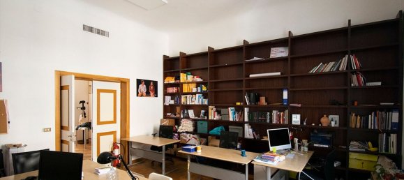 7 bedrooms Apartment in Naples, Italy No. 340024 8