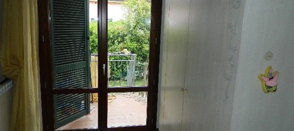 10 rooms House in Sarzana, Italy No. 91343 7