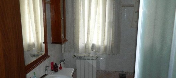10 rooms House in Sarzana, Italy No. 91343 8