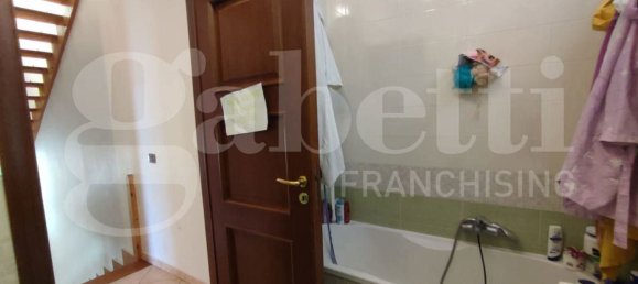 3 bedrooms House in Trecase, Italy No. 340040 18