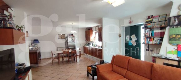 3 bedrooms House in Trecase, Italy No. 340040 7