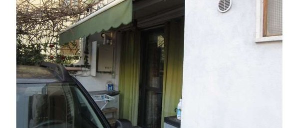 4 rooms Apartment in Florence, Italy No. 284021 11