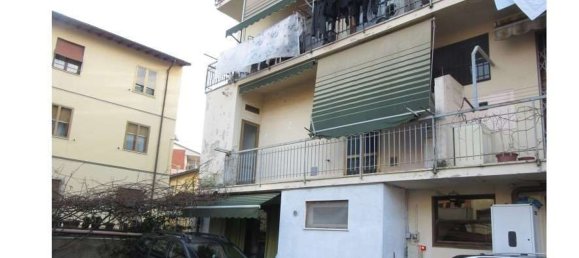 4 rooms Apartment in Florence, Italy No. 284021 12