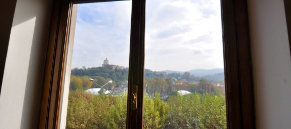 5 rooms Duplex in Turin, Italy No. 7976 10