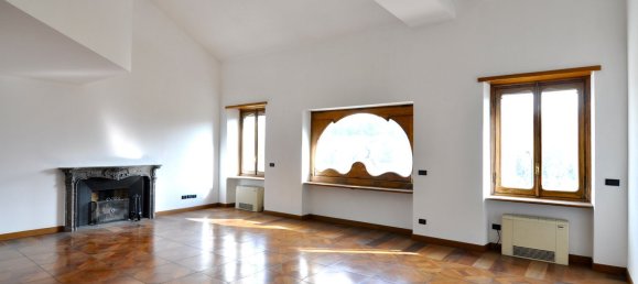 5 rooms Duplex in Turin, Italy No. 7976 4