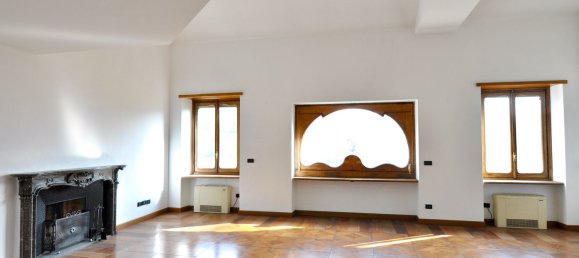 5 rooms Duplex in Turin, Italy No. 7976 3