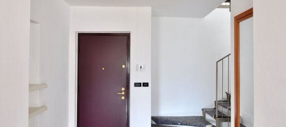 5 rooms Duplex in Turin, Italy No. 7976 13