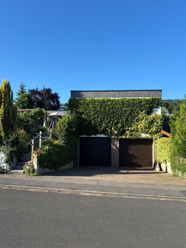 2 bedrooms Bungalow in Rhein-Sieg, Germany No. 301761