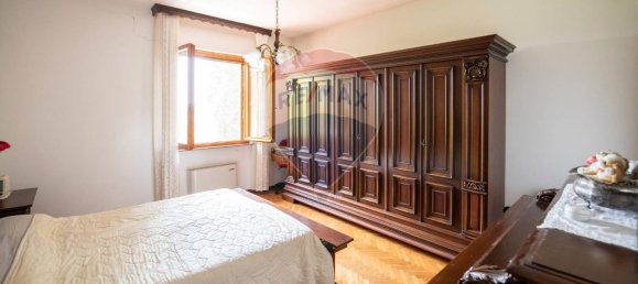 9 rooms Villa in Ancona, Italy No. 2262 15