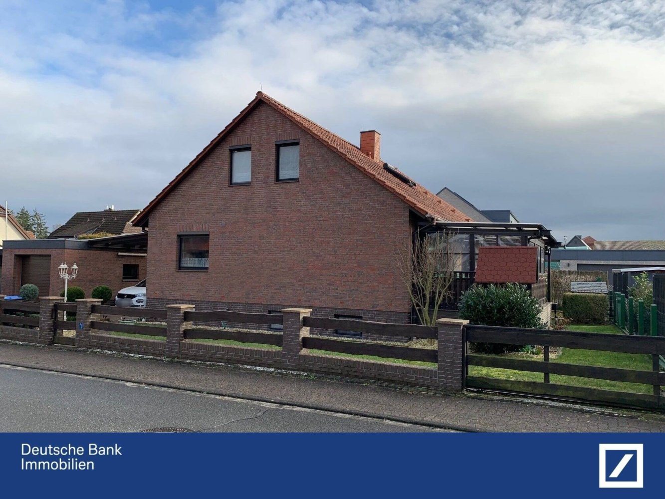 Moradia em banda de 6 divisões em Wolfsburg, Germany N.º 80493