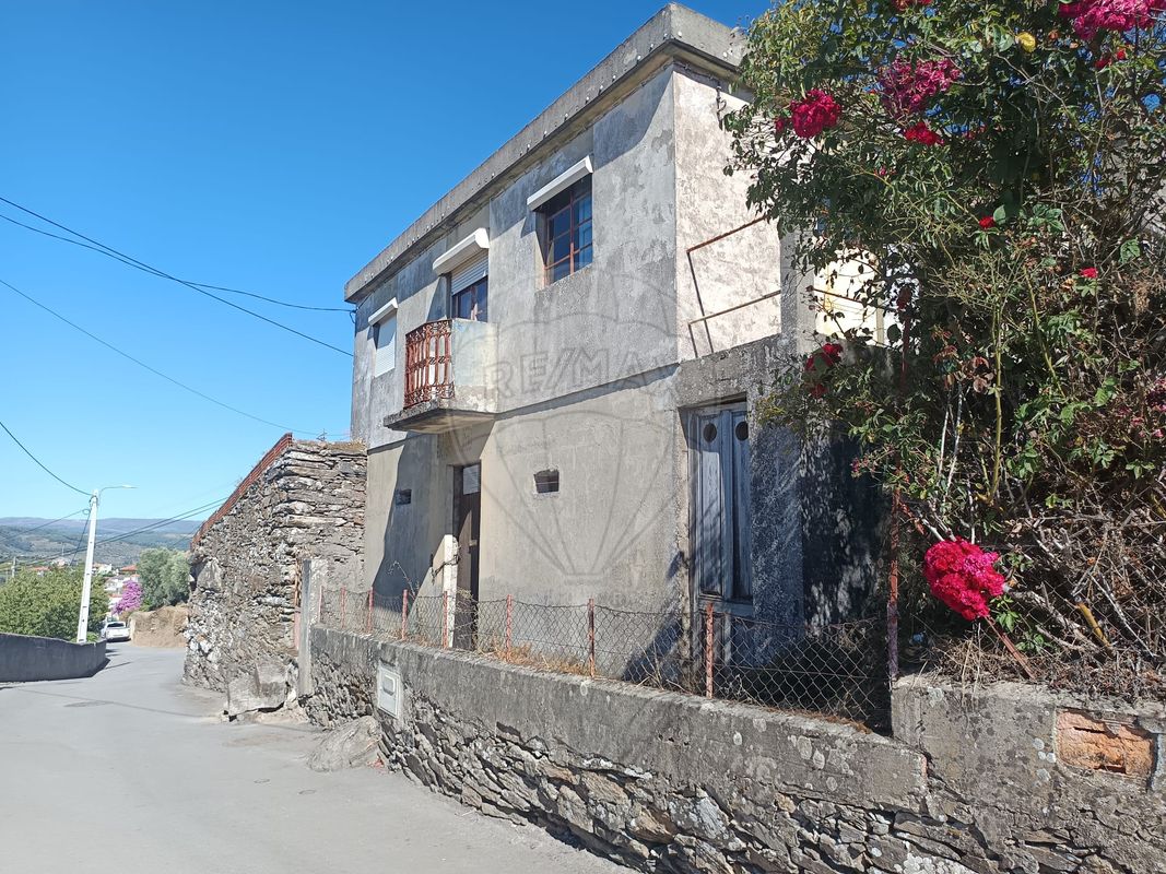 2 غرف نوم منزل في Vila Real, Portugal رقم 22011