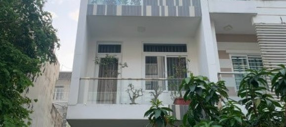 70m² House in District 7, Vietnam No. 7301 6