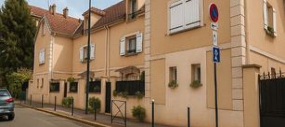 Casa de 7 dormitorios en Pantin, France No. 354882 2