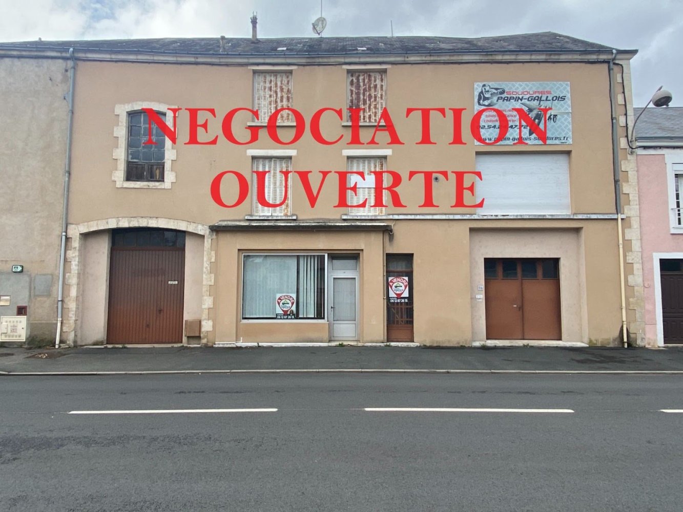 14غرفة شقة في Argenton-sur-Creuse, France رقم 92968