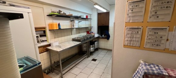 4 Schlafzimmer Gewerbliche Immobilie in Confolens, France, Nr. 195725 8