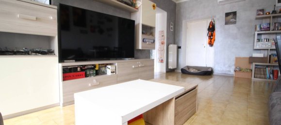 1 bedroom Apartment in Vergiate, Italy No. 318969 4