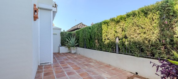 2 bedrooms Apartment in Marbella, Spain No. 143302 3