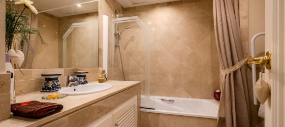 2 bedrooms Apartment in Marbella, Spain No. 143302 15