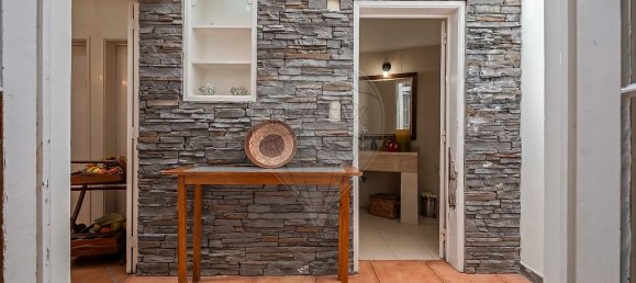 Дом с 5 спальнями в Фуншал, Португалия № 25242 9