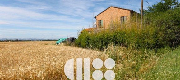 5 bedrooms House in Forlì, Italy No. 170141 11