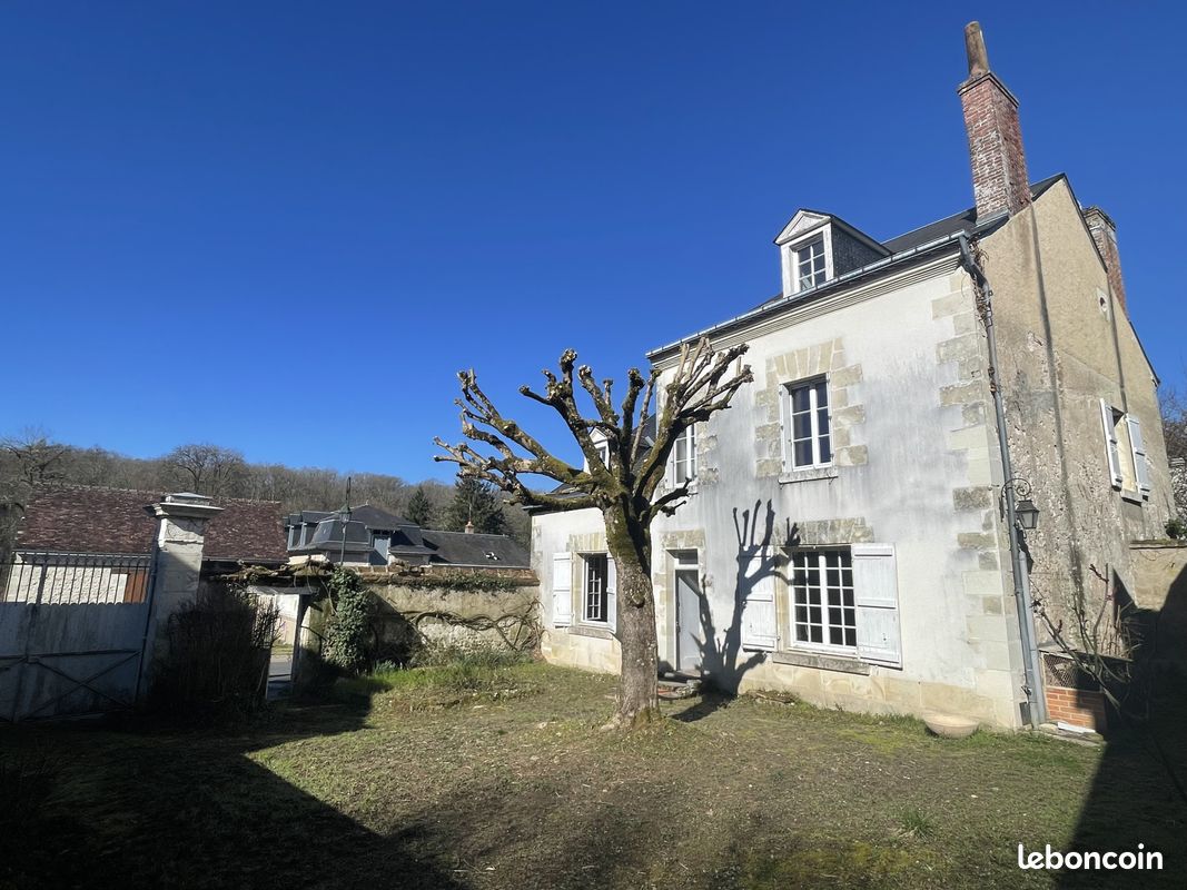 Casa T4 em Saint-Ouen-les-Vignes, France N.º 47553