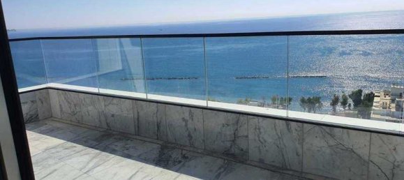 2 bedrooms Apartment in Germasogeia, Cyprus No. 11716 3