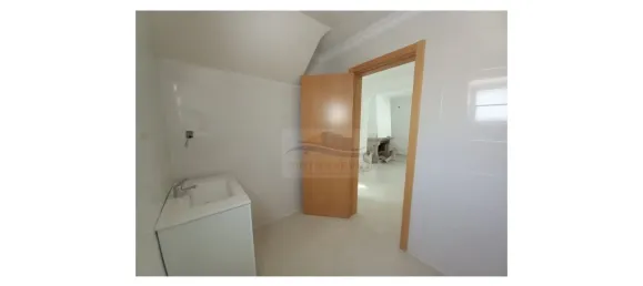 5 Schlafzimmer Haus in Seixal, Portugal, Nr. 183401 40