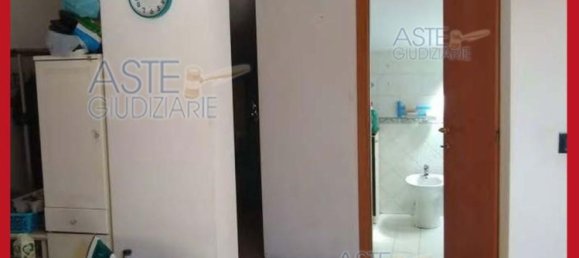 5 bedrooms Apartment in Rome, Italy No. 330845 7