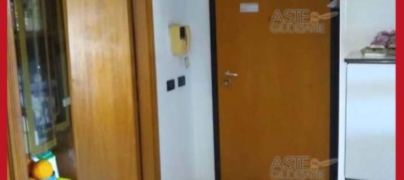 5 bedrooms Apartment in Rome, Italy No. 330845 33