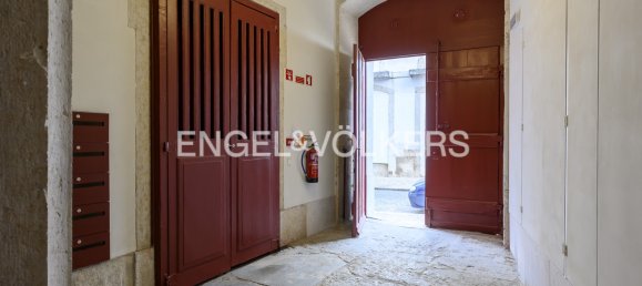 2 bedrooms Penthouse in Lisbon, Portugal No. 12009 28