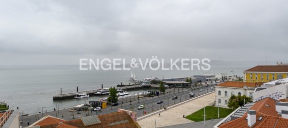 2 bedrooms Penthouse in Lisbon, Portugal No. 12009 22