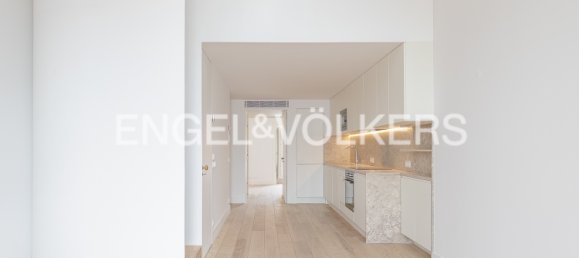 2 bedrooms Penthouse in Lisbon, Portugal No. 12009 3