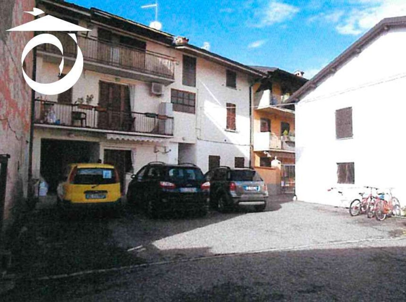 3 rooms Apartment in Albano Sant'Alessandro, Italy No. 6083