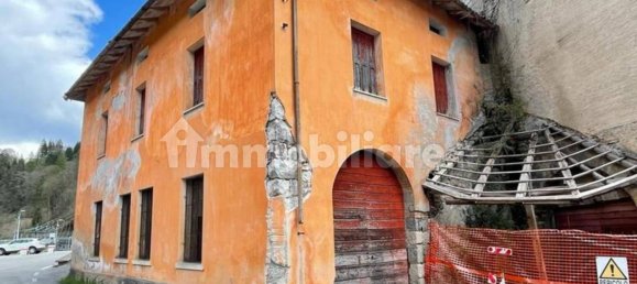 2 bedrooms Villa in Sovramonte, Italy No. 354428 12