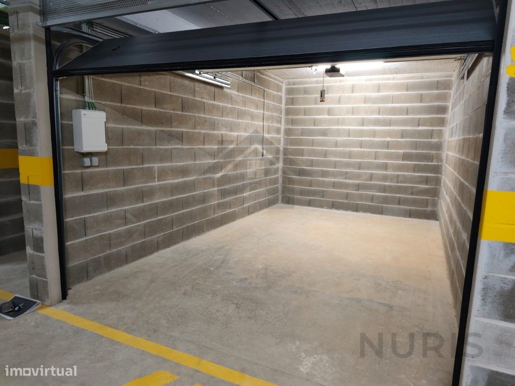 Parkplatz in Portimao, Portugal 16m², Nr. 251352