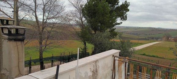 9-Zimmer Haus in Arcevia, Italy, Nr. 251699 2