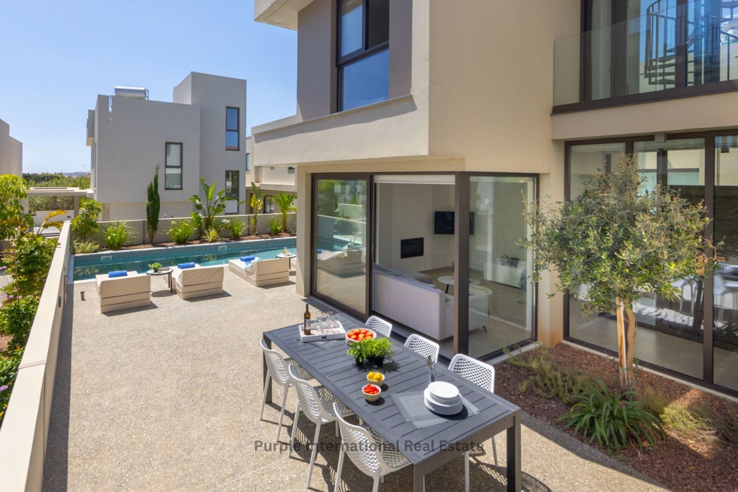 Вилла с 3 спальнями в Паралимни, Кипр № 22541