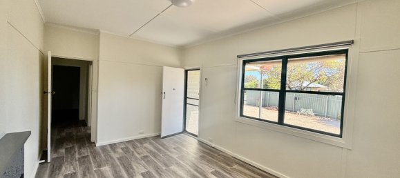 3 bedrooms House in Streaky Bay, Australia No. 994 11