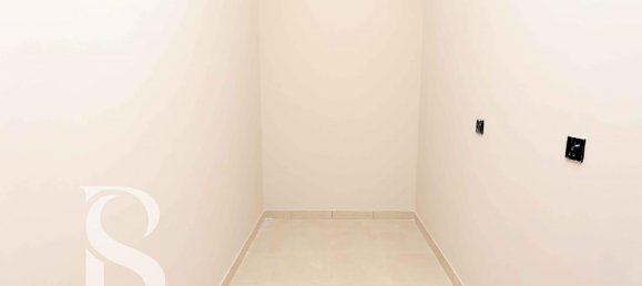 4 bedrooms Villa in Dubai, UAE No. 15166 16