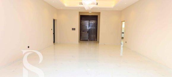 4 bedrooms Villa in Dubai, UAE No. 15166 8