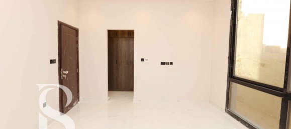 4 bedrooms Villa in Dubai, UAE No. 15166 30