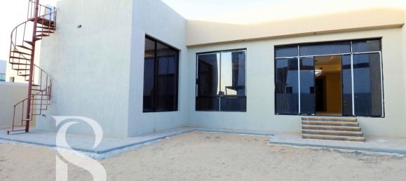 4 bedrooms Villa in Dubai, UAE No. 15166 4