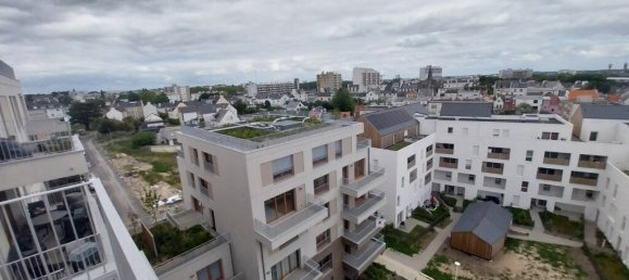 Apartamento de 2 dormitorios en Lorient, France No. 190574 9