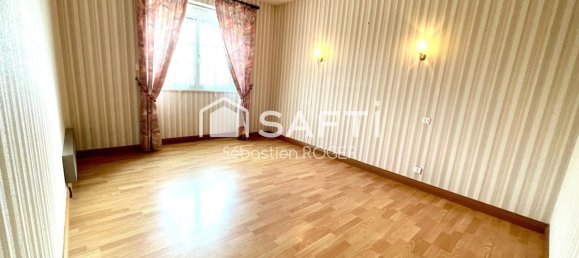 5 غرف نوم منزل في Saint-Georges-Buttavent, France رقم 316071 11