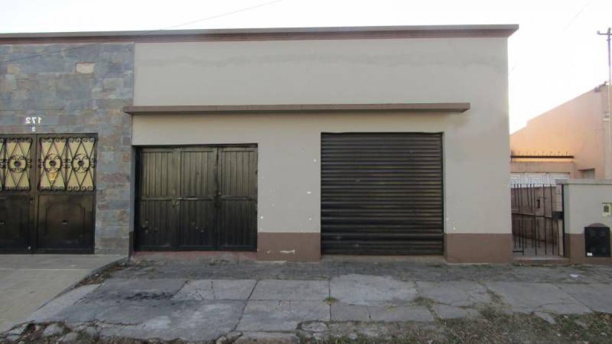 3 bedrooms House in Quilmes, Argentina No. 17178