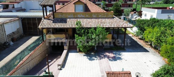 2 Schlafzimmer Villa in Giugliano in Campania, Italy, Nr. 330163 2