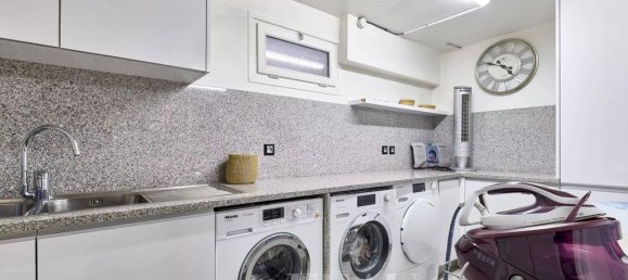 4 bedrooms House in Paris, France No. 179543 41