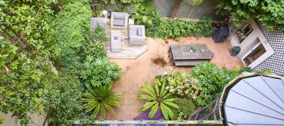 4 bedrooms House in Paris, France No. 179543 4