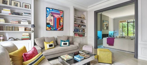 4 bedrooms House in Paris, France No. 179543 12